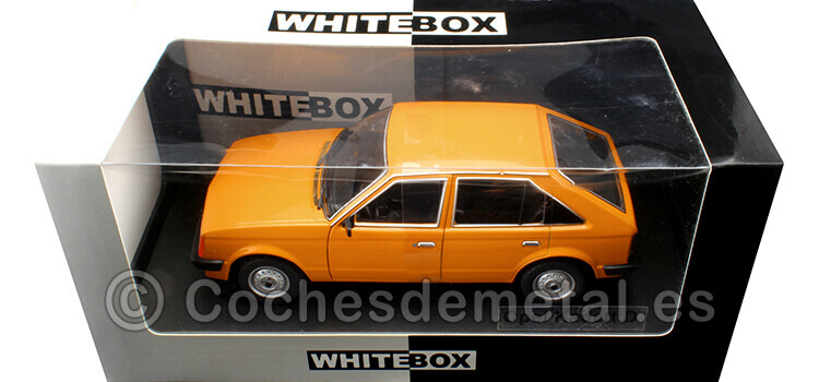1979 Opel Kadett D Naranja 1:24 WhiteBox 124114