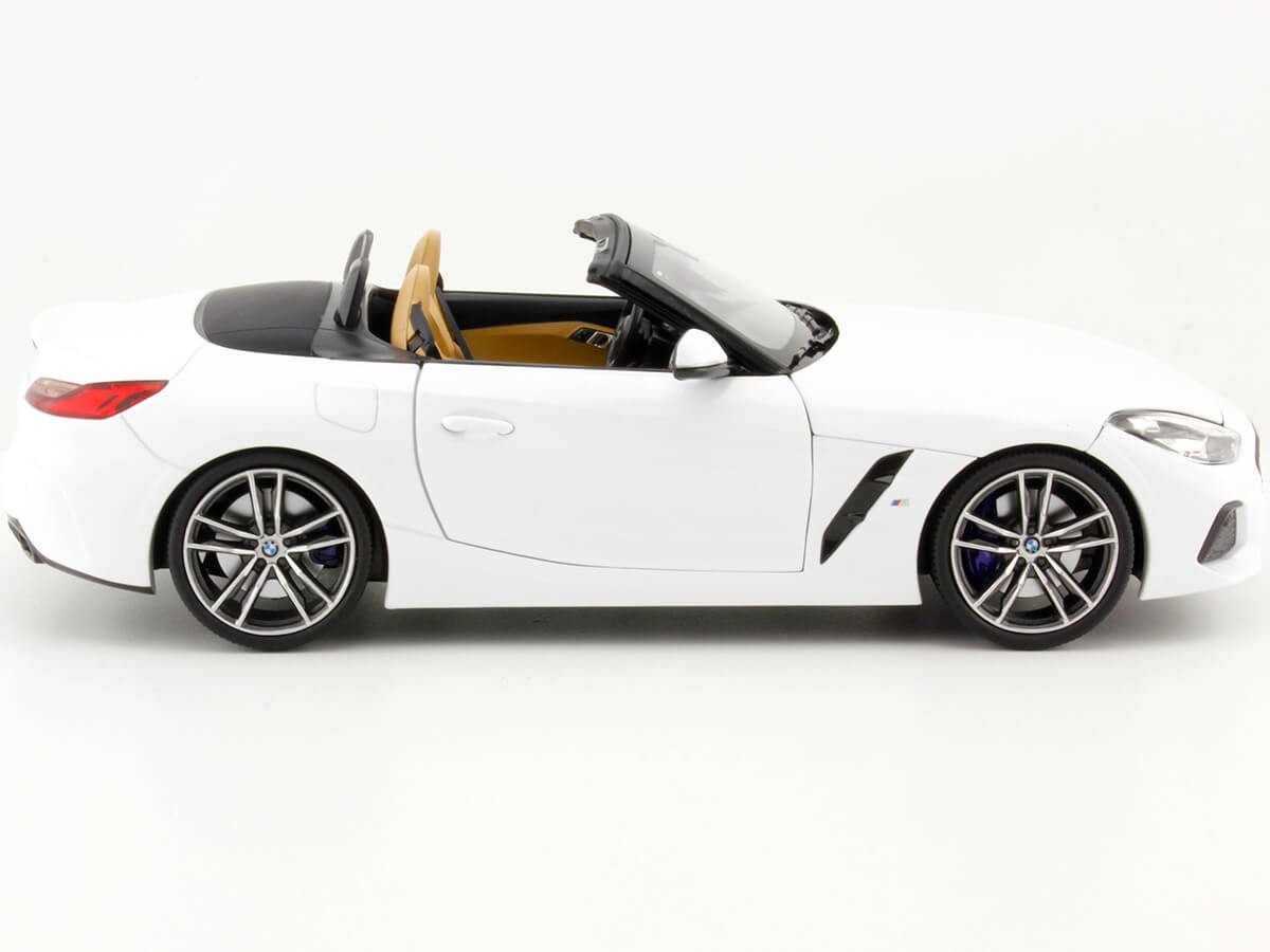 ☆1/18 BMW Z4 2018 ホワイト 183271 ノレブ - ミニカー