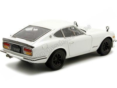 1970 Nissan Fairlady Z-L (S30) Blanco Perla 1:18 Kyosho 08220WP Cochesdemetal.es 2