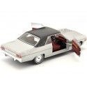 Cochesdemetal.es 1965 Opel Diplomat A V8 Coupé Plata/Negro 1:24 WhiteBox 124082