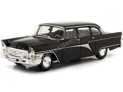 Cochesdemetal.es 1959 GAZ 13 "Chaika" Negro 1:24 WhiteBox 124080