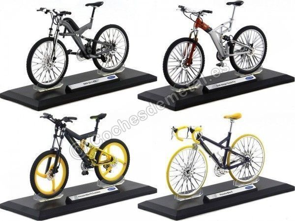 Carsdemetal.es Lot de quatre vélos métalliques à 1:10 Welly 62571 62572 62574 62576