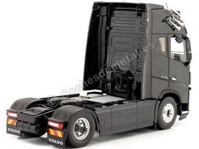 2018 Camión Volvo FH16 XL Cab Negro 1:18 IXO Models PCL30209 Cochesdemetal.es 2