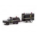 CARSDEMETAL.ES 1990 Chevrolet K5 Blazer Utica Police New York + Charge Towing "Hitch & Tow Series 22" 1:64 Greenlight ...