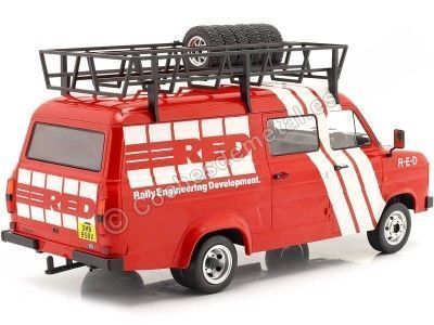 Cochesdemetal.es 1985 Ford Transit MKII VAN R.E.D. Rally Assistance con Accesorios 1:18 Ixo Models RMC072XE 2