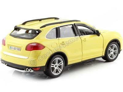 Cochesdemetal.es 2018 Porsche Cayenne Turbo Amarillo 1:24 Bburago 21056 2