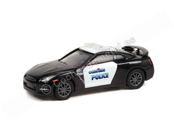 Cochesdemetal.es 2015 Nissan GT-R Oceanside California Police "Hot Pursuit Series 38" 1:64 Greenlight 42960D