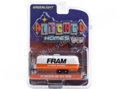 1971 Caravana Airstream Double-Axle FRAM Oil "Hitched Homes Series 9" 1:64 Greenlight 34090B Cochesdemetal.es 2