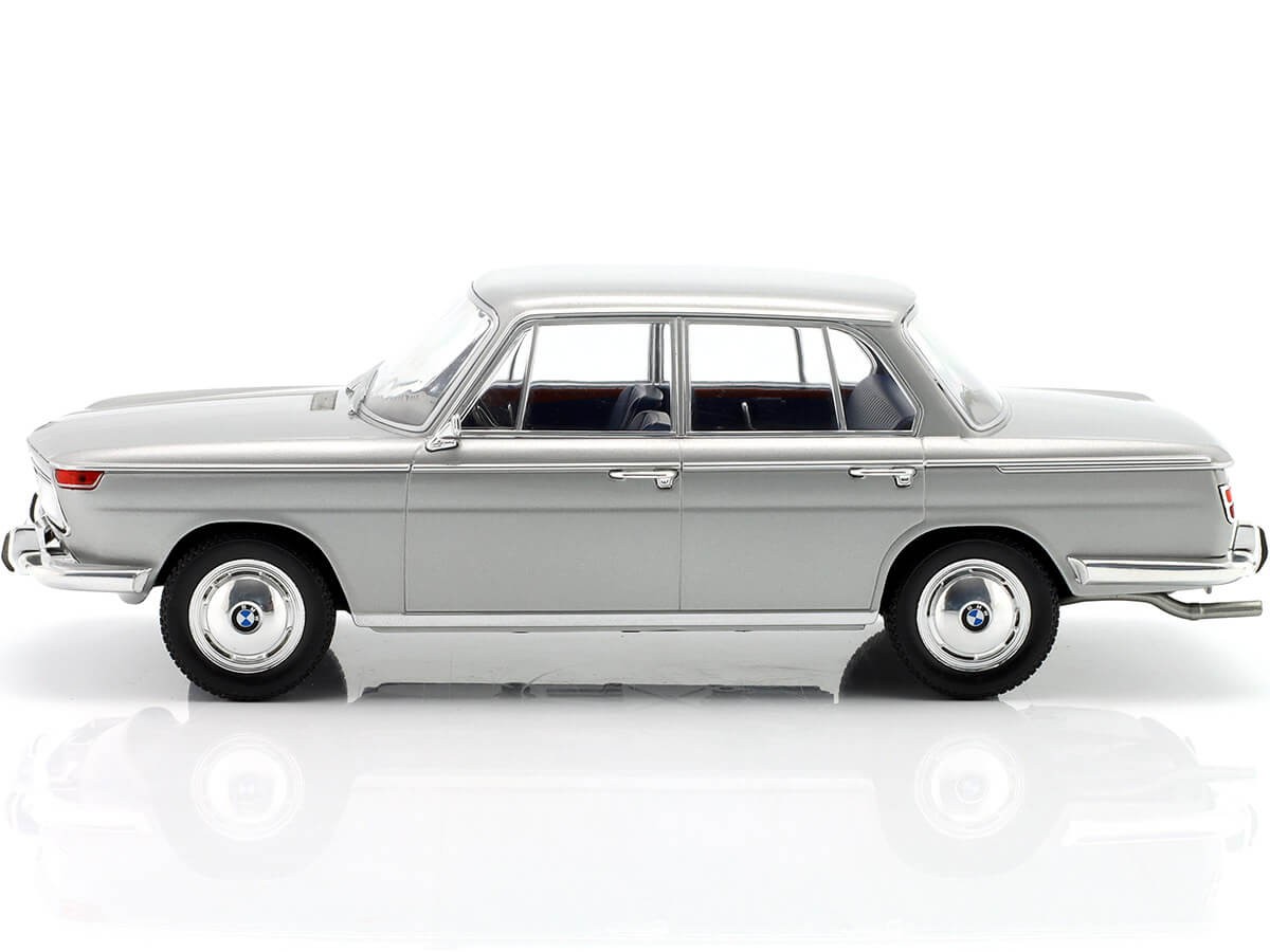 1966 BMW 2000 Tilux Tipo 121 Gris/Plata 1:18 MC Group 18290