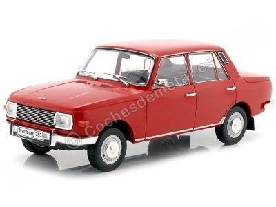 Cochesdemetal.es 1966 Wartburg 353 Rojo Oscuro 1:24 WhiteBox 124108