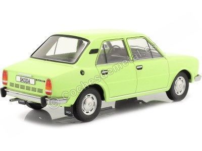 Cochesdettal.es 1976 Skoda 105L Verde Claro (Color Skoda 5016) 1:18 Triple-9 1800272 2