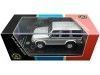 Cochesdemetal.es 2014 Toyota Land Cruiser LC76 Silver Pearl 1:64 Paragon Models 55312