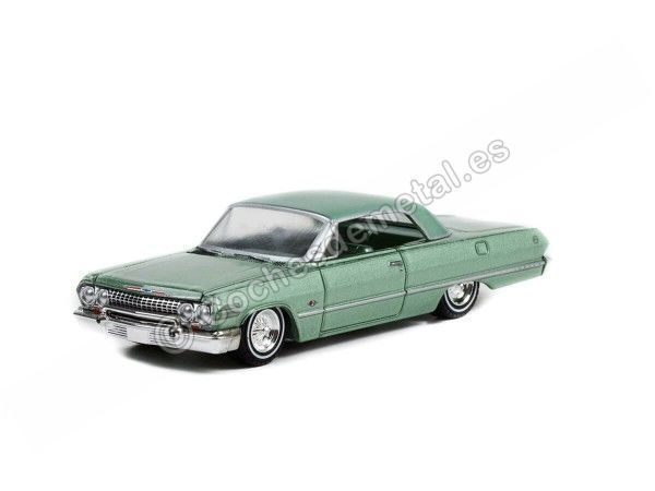 Cochesdemetal.es 1963 Chevrolet Impala Custom Green "California Lowriders Series 1" 1:64 Greenlight 63010b