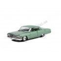 Cochesdemetal.es 1963 Chevrolet Impala Custom Green "California Lowriders Series 1" 1:64 Greenlight 63010b