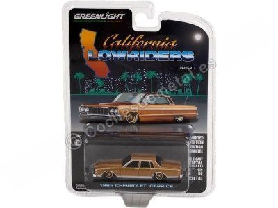 Cochesdemetal.es 1985 Chevrolet Caprice Custom Gold "California Lowriders Series 1" 1:64 Greenlight 63010C 2