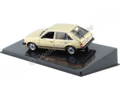 Cochesdemetal.es 1981 Opel Kadett D Beige 1:43 IXO Models CLC394N 2