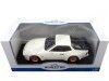 CARSDEMETAL.ES 1981 Porsche 924 Carrera GT Blanco avec pneus rouges 1:18 MC Group 18303