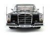 1966 Mercedes-Benz 600 Landaulet Negro Metalizado 1:18 Sun Star 2302 Cochesdemetal 3 - Coches de Metal 