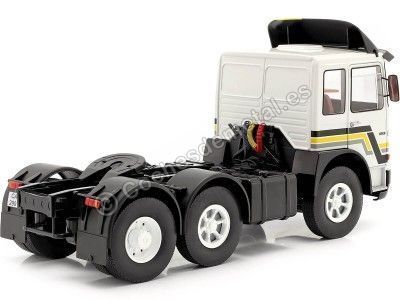 Cochesdemetal.es 1978 Cabeza Tractora M.A.N. F8 22.361 Blanco/Negro 1:18 Road Kings 180111 2