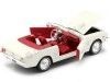 Cochesdemetal.es 1964 Ford Mustang 1/2 convertible "007 James Bond Contra Goldfinger" Beige 1:24 Motor Max 79852