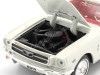 Cochesdemetal.es 1964 Ford Mustang 1/2 convertible "007 James Bond Contra Goldfinger" Beige 1:24 Motor Max 79852