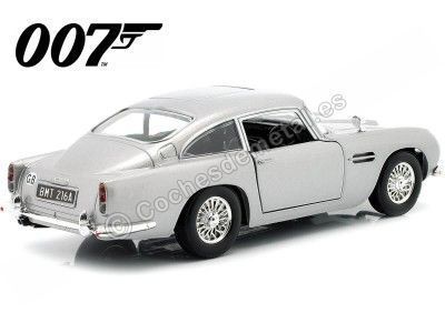 Cochesdemetal.es 1964 Aston Martin DB5 "007 James Bond Contra Goldfinger" Gris Plata 1:24 Motor Max 79857 2
