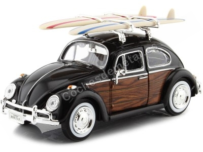 CARSDEMETAL.ES 1966 Volkswagen Beetle avec planches de surf noir / bois 1:24 MOTEUR MAX 79591