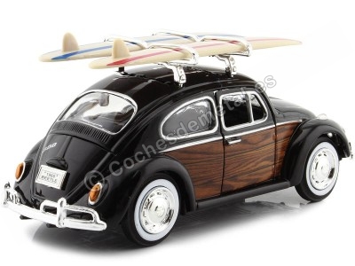 Cochesdemetal.es 1966 Volkswagen Beetle con Tablas de Surf Negro/Madera 1:24 Motor Max 79591 2