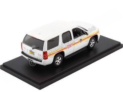 CARSDEMETAL.ES 2011 Chevrolet Tahoe "New York Firefighters" Blanco 143 Greenlight 86189 2