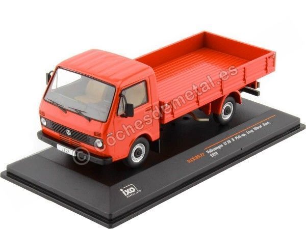 Cochesdemetal.es 1978 Volkswagen VW LT 28 D LWB Camión Plataforma Rojo 1:43 IXO Models CLC430N