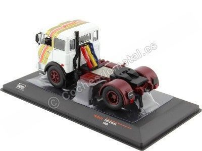 Cochesdemetal.es 1961 Fiat 690 T1 Blanco 1:43 IXO Models TR126 2