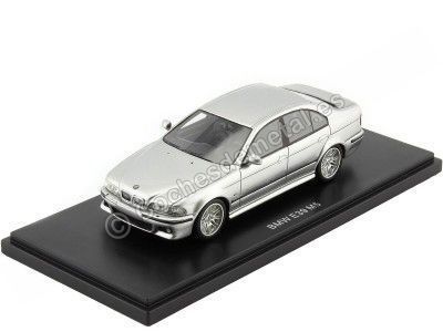 Cochesdemetal.es 2002 BMW M5 (E39) Gris 1:43 NEO Scale Models 49583