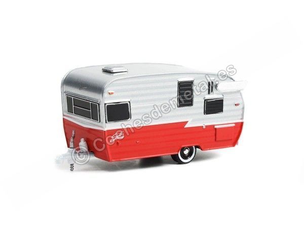 Cochesdemetal.es 1962 Caravana Shasta Airflyte Aluminio "Hitched Homes Series 12" 1:64 Greenlight 34120F
