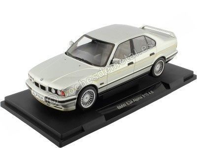 Cochesdemetal.es 1994 BMW Alpina B10 4.6 (E34) Gris Metalizado 1:18 MC Group 18231