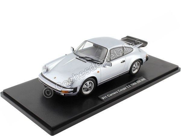 Cochesdemetal.es 1988 Porsche 911 Carrera Coupe 3.2 Plateado con Alerón Trasero Aniversario 250.000 911 1:18 KK-Scale KKDC180714