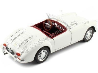 CARSDEMETAL.ES 1961 MGA MKII A1600 Open Convertible avec ACEANS blanc 1:18 Triple-9 1800164 2