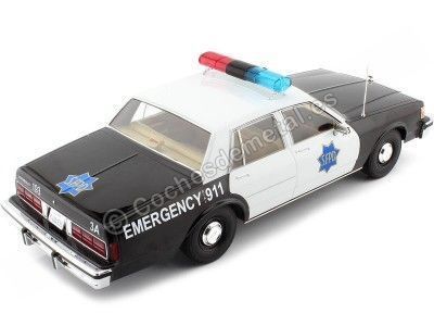 Cochesdemetal.es 1987 Chevrolet Caprice "Departamento Policía San Francisco SFPD" Blanco/Negro 1:18 MC Group 18389 2