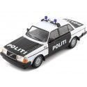 CARSDEMETAL.ES 1986 Volvo 240 BL "Norvège Police" blanc / noir 1:24 Welly 24102NW