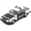 Cochesdemetal.es 1986 Volvo 240 GL "Policía de Noruega" Blanco/Negro 1:24 Welly 24102NW