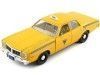 Cochesdemetal.es 1982 Dodge Monaco City Cab Taxi "Rocky III" Amarillo 1:24 Greenlight 84161