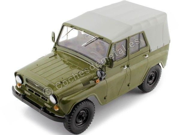 Cochesdemetal.es 1973 UAZ 469 Verde Oliva 1:18 Premium ClassiXXs PCL47088