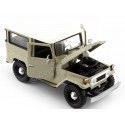 Cochesdemetal.es 1974 Toyota FJ40 Hard Top Beige / Blanco 1:24 Motor Max 79323