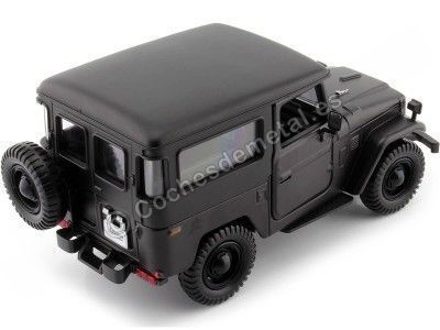 Cochesdemetal.es 1974 Toyota FJ40 Hard Top Negro Mate 1:24 Motor Max 79323 2