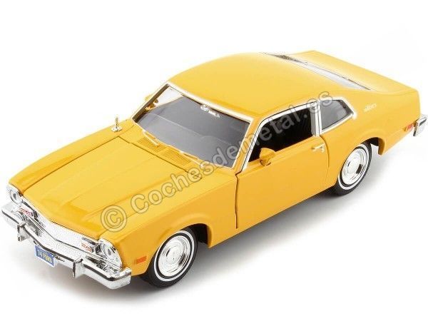 CARSDEMETAL.ES 1974 Ford Maverick Yellow 1:24 Motor Max 79042