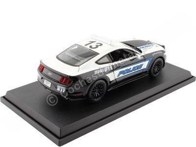 Cochesdemetal.es 2015 Ford Mustang GT 5.0 Police Blanco / Negro 1:18 Food Premiere 36203 2