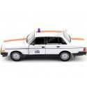 CARSDEMETAL.ES 1986 Volvo 240 BL "Belgique Police" White 1:24 Wellly 24102BE