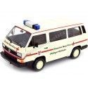 Cochesdemetal.es 1987 Volkswagen Bus T3 Syncro Cruz Roja Alemana 1:18 KK-Scale KKDC180968
