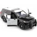 CARSDEMETAL.ES 2022 Ford Interceptor Utility avec défenses et barre d'éclairage blanc / noir 1:24 Motor max 76988