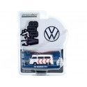 Cochesdemetal.es 1975 Volkswagen Type 2 T2B Dutch National Police "Club Vee-Dub Series 14" 1:64 Greenlight 36050B