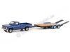 Cochesdememetal.es 1981 Chevrolet C-20 Traiche spéciale + Remolque de Plataforma "Hitch & Tow Series 27" 1:64 Greenlight 32270B